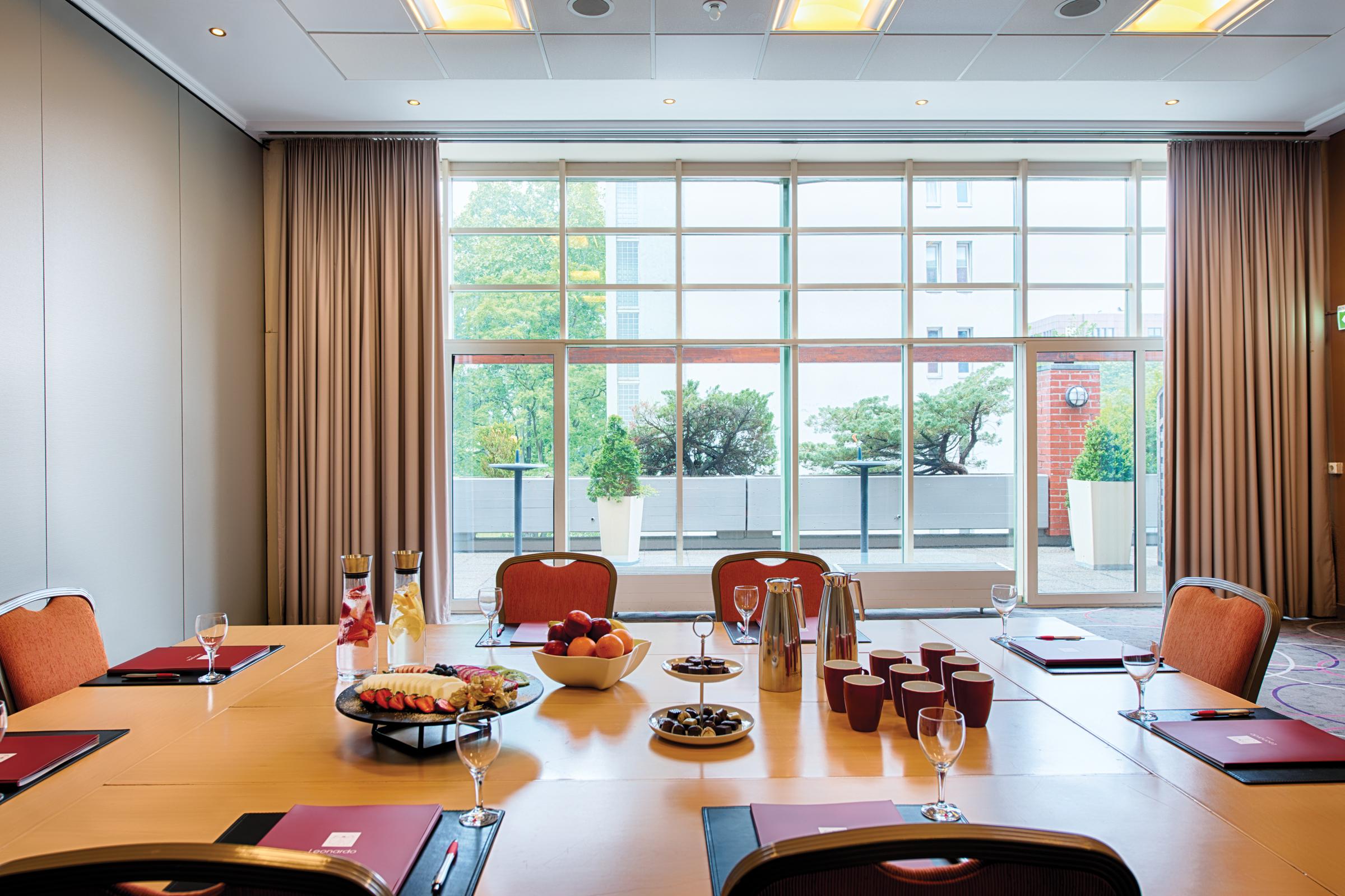 Leonardo Center Hotel 4*
