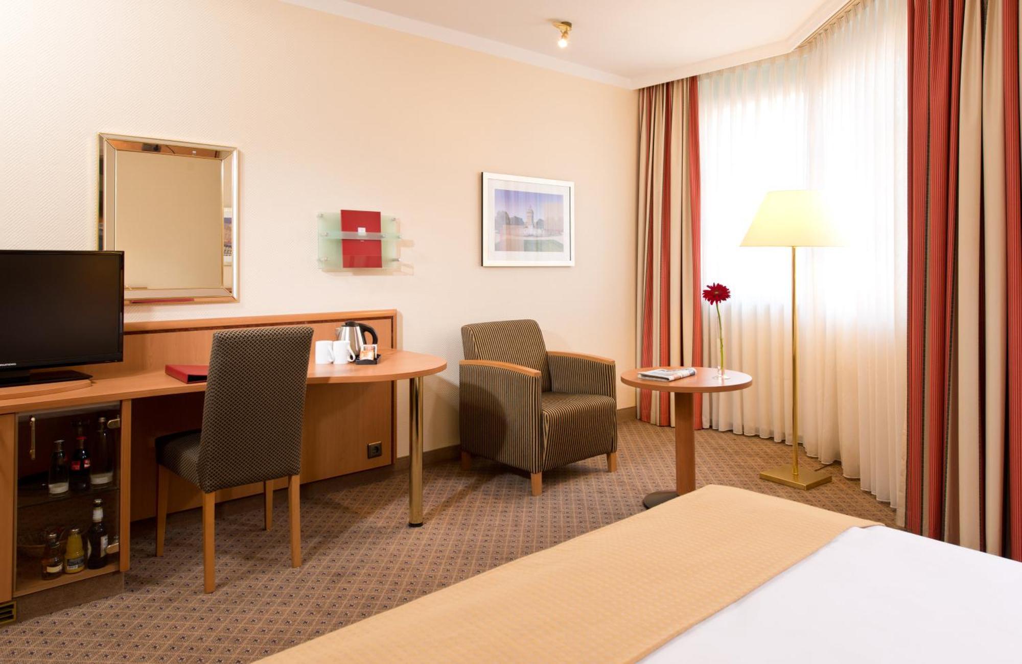 Leonardo Center Hotel