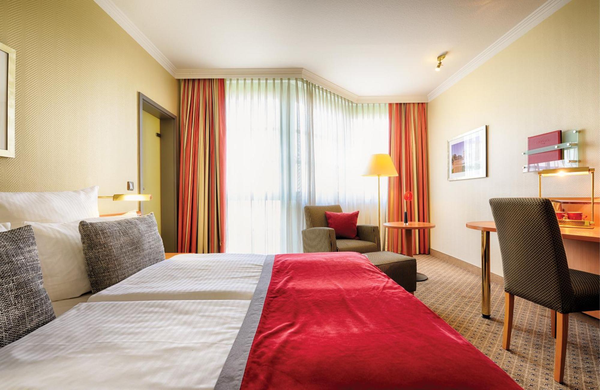 Hotel Leonardo Center 4*