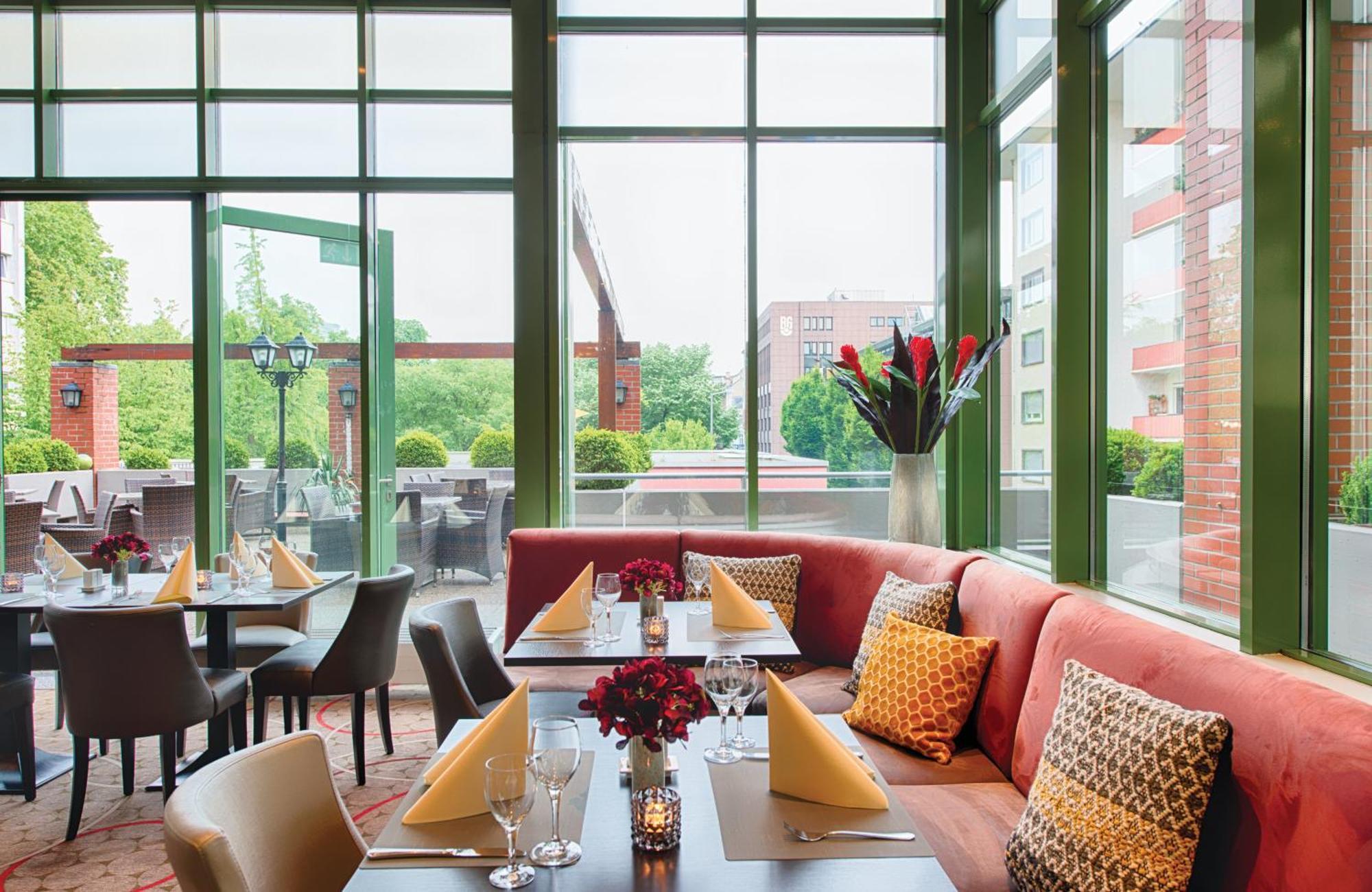 Leonardo Center Hotel 4*