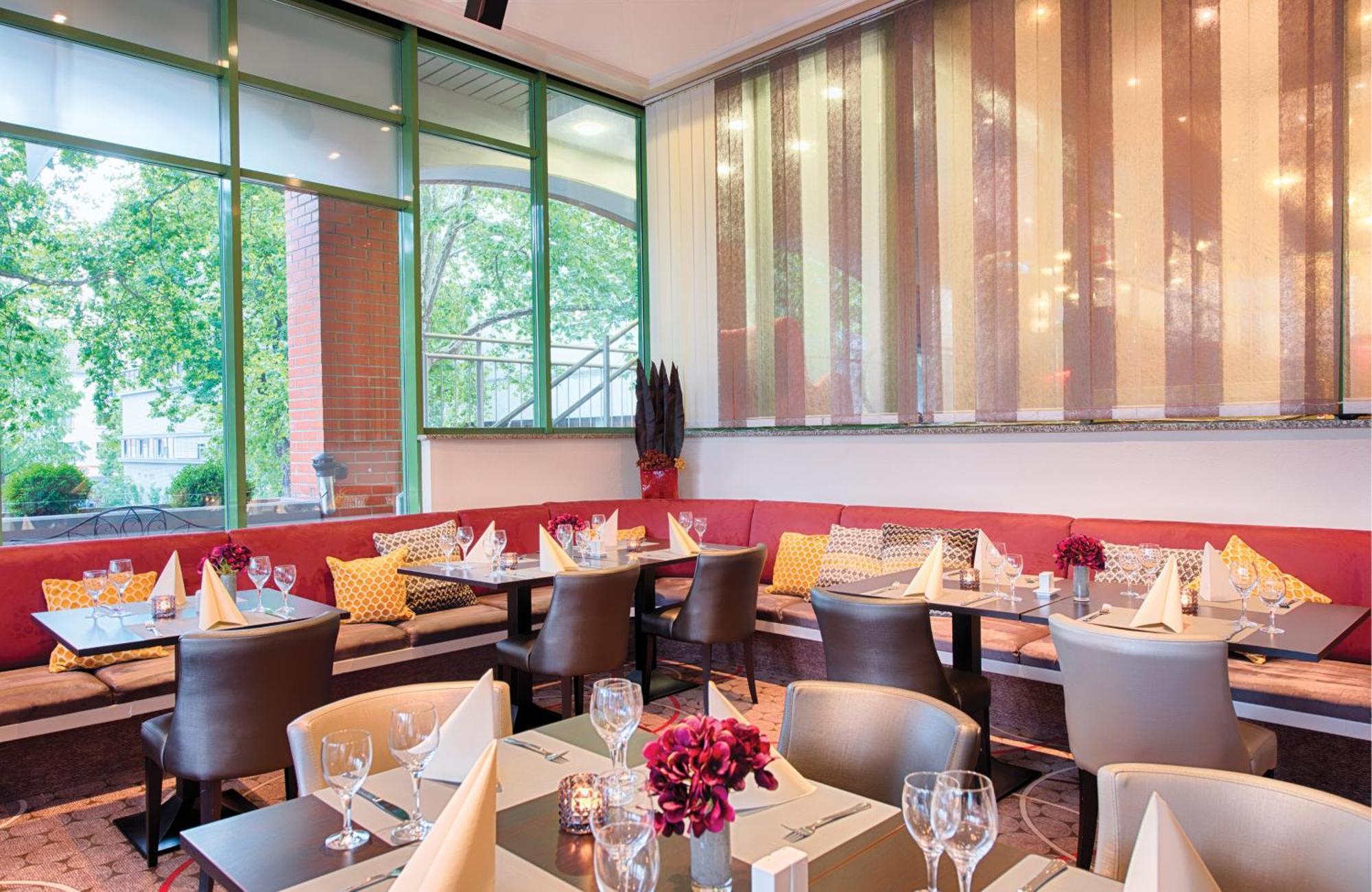 Hotel Leonardo Center 4*
