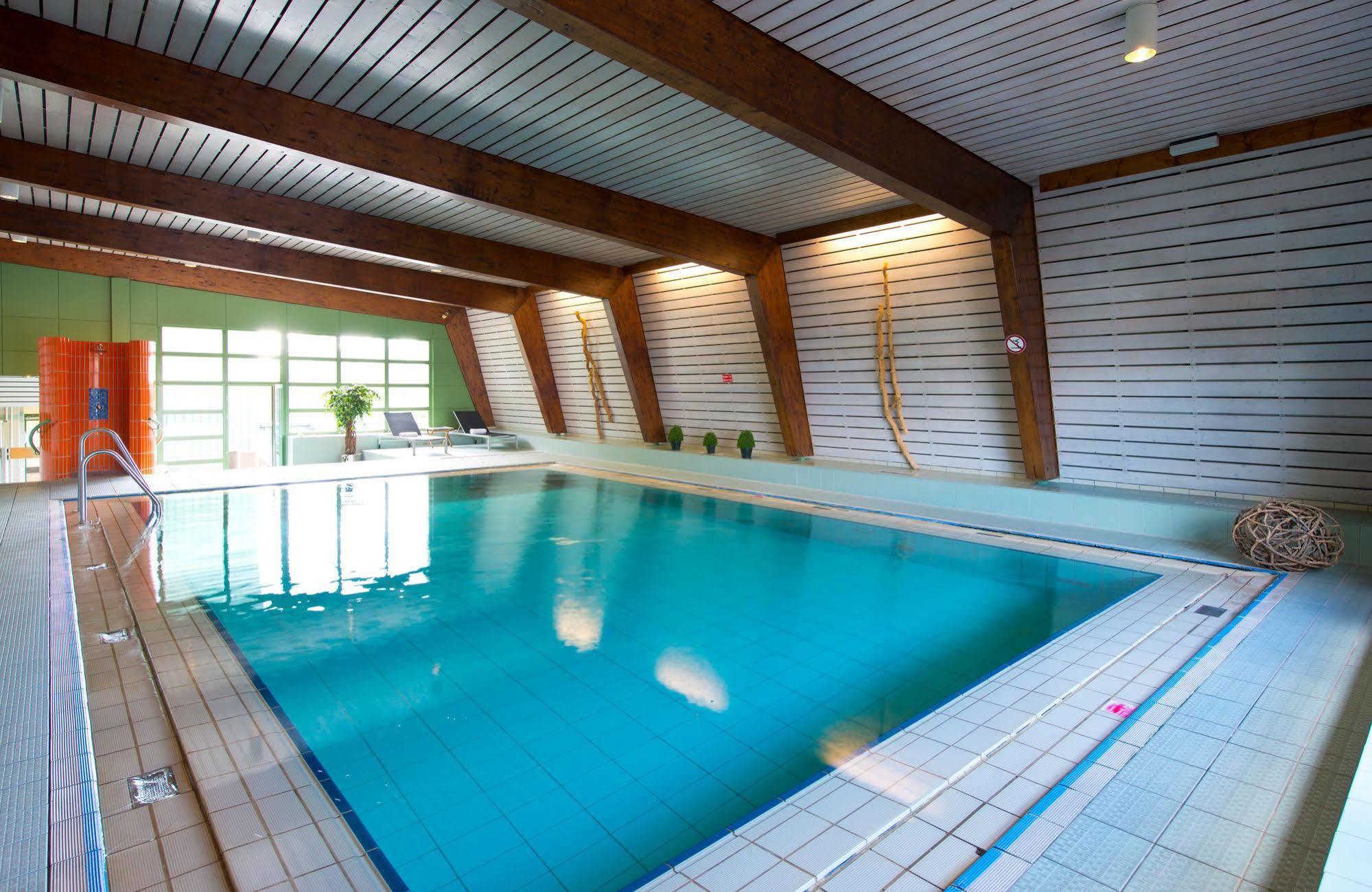Leonardo Center 4*
