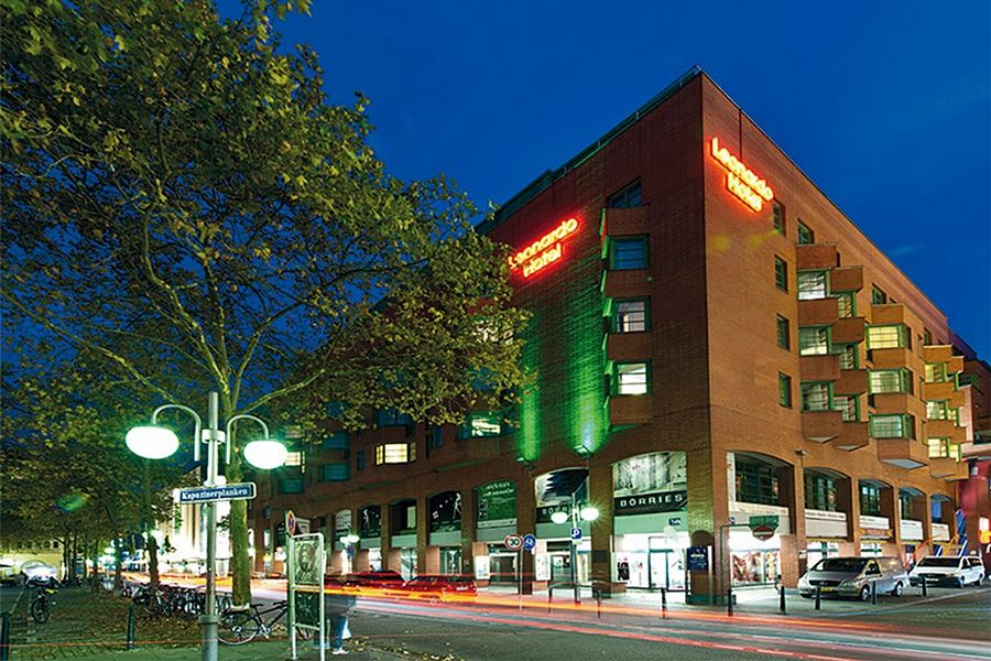 Leonardo Center Отель
